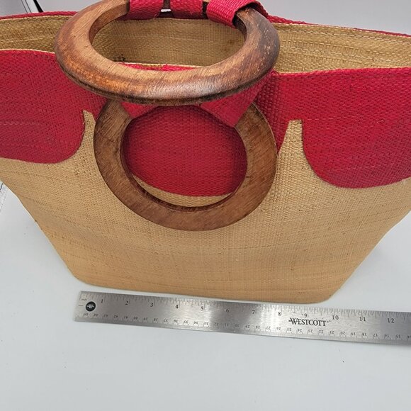 Natural Jute Tote Bag With Red Scallop Design & Wooden Ring Handles - Picture 14 of 16
